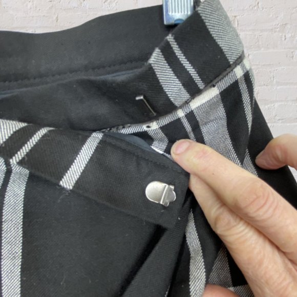 Liz Claiborne Black and White Plaid Wrap-Around Maxi Skirt - Picture 7 of 12